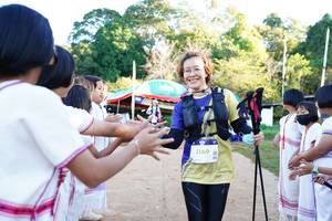 BIB: 3169
                            <button type="button" onclick="openModal(18980812)" class="btn btn-primary btn-sm float-right btn-popup" data-toggle="modal" data-target=".modal-high-quality">
                        <i class="fas fa-shopping-cart"></i> Add to Cart
                    </button>
                                            <button type="button" onclick="isThisMe(18980812, true)" class="btn btn-success btn-sm float-right btn-popup btn-isme hidden" data-toggle="tooltip" data-placement="bottom" title="นี่คือรูปของคุณใช่ไหม คลิกที่นี่เพื่อเอาเข้าอัลบั้ม">
                        <i class="fas fa-plus"></i> Add to album
                    </button>
                    <button type="button" onclick="isThisMe(18980812, false)" class="btn btn-warning btn-sm float-right btn-popup btn-isnotme hidden">
                        <i class="fas fa-ban"></i> Remove from album
                    </button>